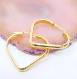 14K Yellow Gold Heart Shaped Hoop Earrings 1.4g alternative image