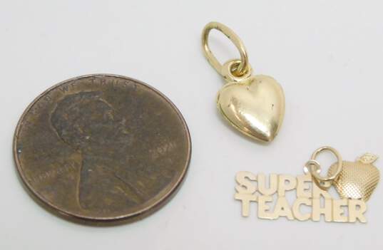 14K Yellow Gold Super Teacher & Puffy Heart Pendants 0.8g image number 6
