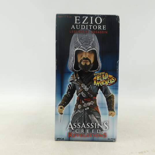 Assassin's Creed Revelations Ezio Auditore Legendary Assassin Bobblehead Figure image number 5