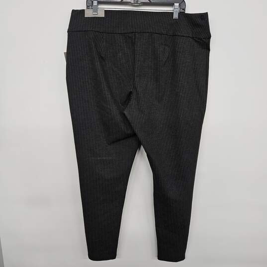 Women's Mid Rise Skinny Ankle Pull On Pants image number 2