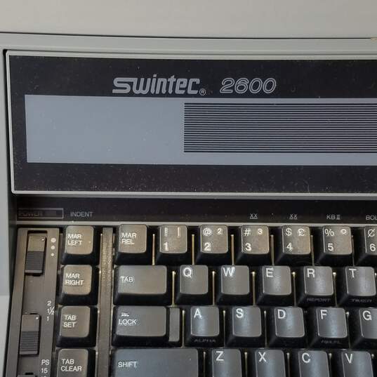 Swintec 2600 Electronic Typewriter image number 2