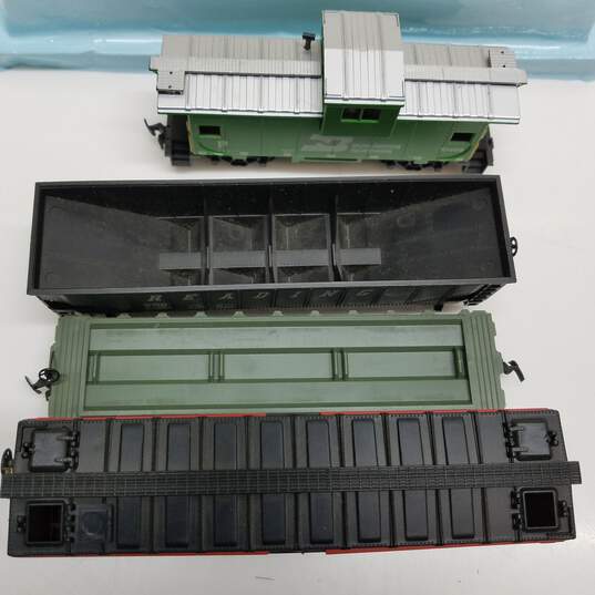 Vintage Tyco diecast toy boxcar trains lot image number 2