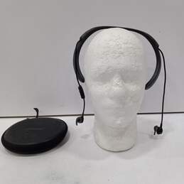 Bose QuietControl 30 Neckband Wireless Headphones-In Case