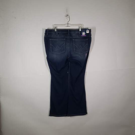 NWT Womens The Ultimate Riding Mid-Rise Bootcut Leg Jeans Size 22X32 image number 2