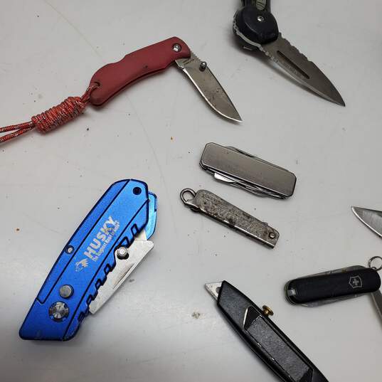 Mixed Grab Bag Lot of Pocket Knives Multi Tools image number 6