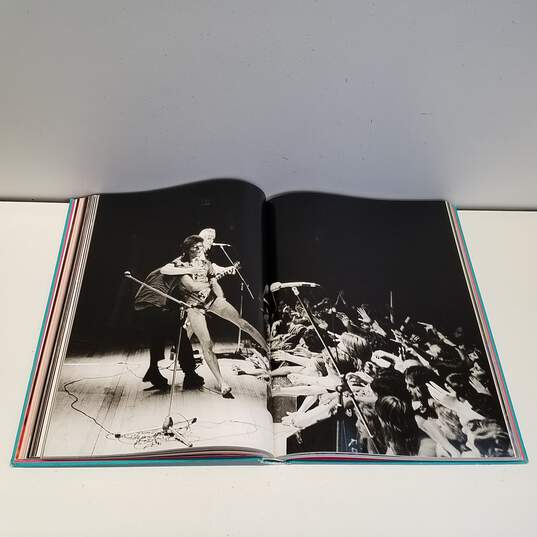 The Rise of David Bowie 1972-1973 - Mick Rock Taschen Hardcover Book image number 9