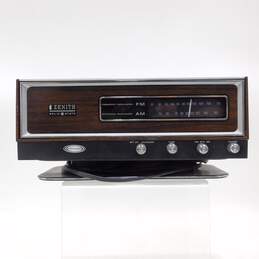 Vintage Zenith Circle Of Sound Model R421 Solid State AM/FM Radio