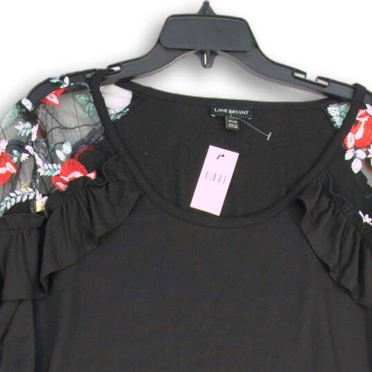 NWT Womens Black Lace Embroidered Long Sleeve Pullover Blouse Top Size 26/28 image number 3
