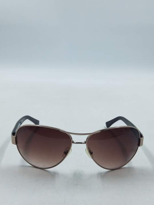 O by Oscar de la Renta Gold Aviator Sunglasses image number 2