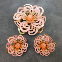 Vintage Emmons Gold Tone & Pink Enamel Swirl Flower Clip-On Earrings & Brooch Demi Parure 34.2g