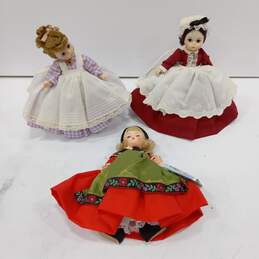 Vintage Lot of Assorted Madame Alexander Dolls alternative image