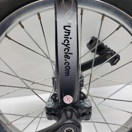 Hoppley Unicycle w/ 15 Inch Wheel alternative image