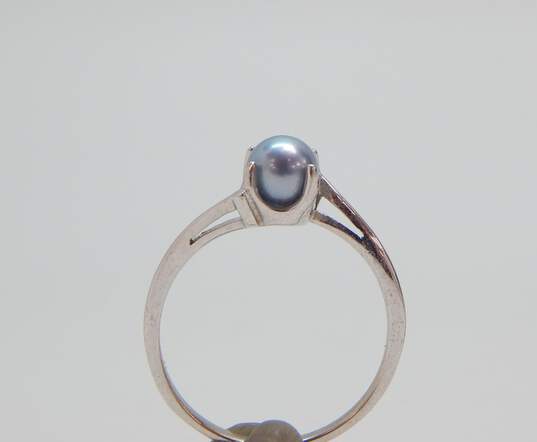 14K White Gold Dyed Blue Pearl Bypass Ring 1.8g image number 1