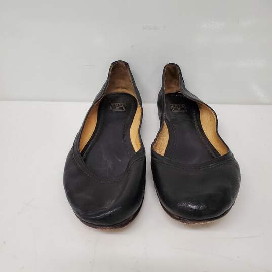 Frye WM's Black Slip-On Ballet Leather Flats Size 9.5 image number 1
