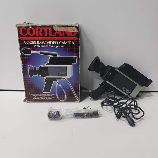 Cortland VC-305 B & W Video Camera w/Boom Microphone image number 1