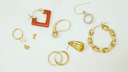 14k Yellow Gold Scrap Jewelry s/Stones 3.6g alternative image