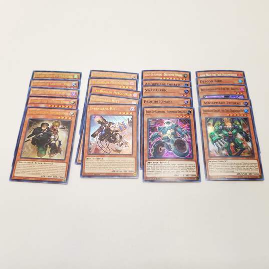 Mixed Rare Holographic YU-GI-OH! Trading Cards Bundle (Set Of 100) image number 2