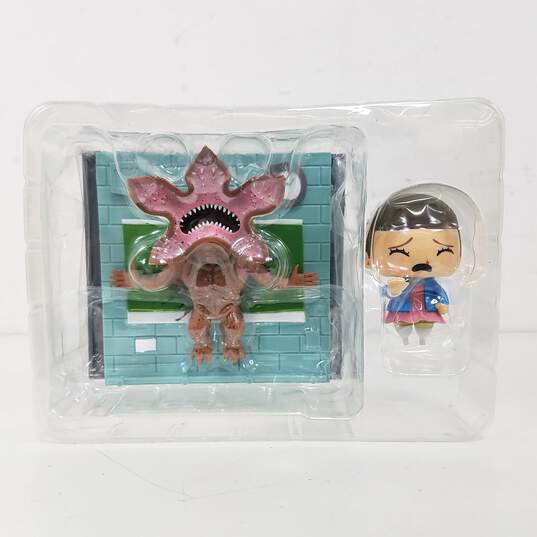Lot of 3 Stranger Things Collectible Figures image number 10