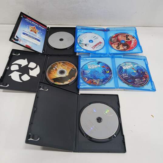 Bundle Of 5 Assorted DVD & Blu-Ray Movies image number 4