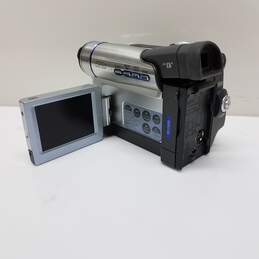 Panasonic Palmcorder PV-DV2C3D Mini DV Camcorder 700X Zoom Silver alternative image