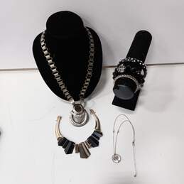 Black & Silver Tone Fashion Costume Jewelry Assorted 6pc Lot