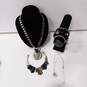 Black & Silver Tone Fashion Costume Jewelry Assorted 6pc Lot image number 1