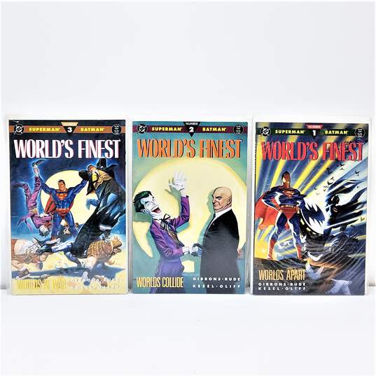 DC Mini Series Comic Book Sets image number 4