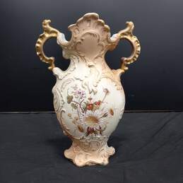 Vintage  Victoria Carlsbad Vase