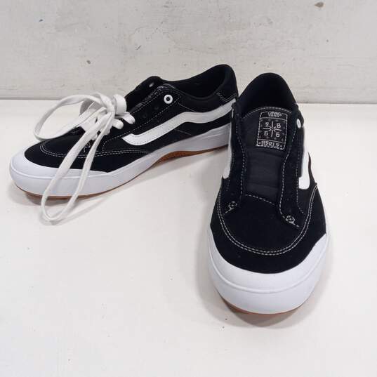 Vans Off The Wall Black And White Shoes Size 10.5 image number 1