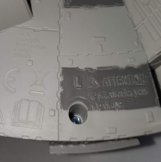 Star Wars Legacy Collection Millennium Falcon Hasbro SA C-001C #B3678 for Parts/Repair image number 4