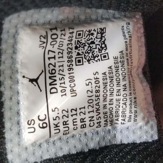 Nike Men's Air Jordan 1 Mid Infant Sneaker Size 6C image number 5