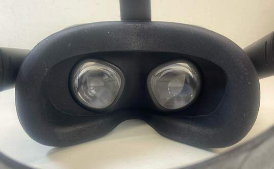 Meta Oculus Quest MH-B VR Headset image number 4