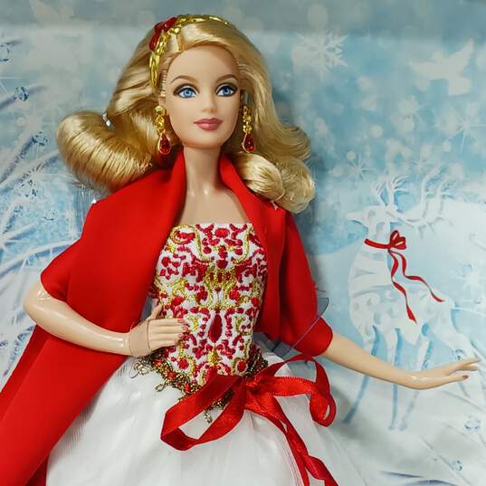 2010 Holiday Barbie image number 5