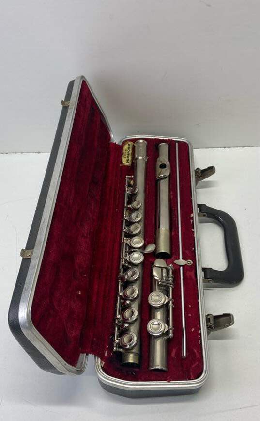 Bundy Selmer Flute 122081 With Case image number 3