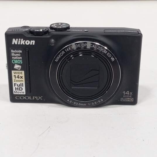Nikon Coolpix S8200 Digital Camera in case image number 2