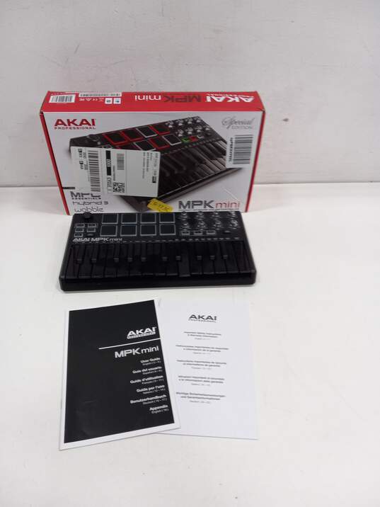 Akai Professional MPK Mini Compact Keyboard & Pad Controller image number 1