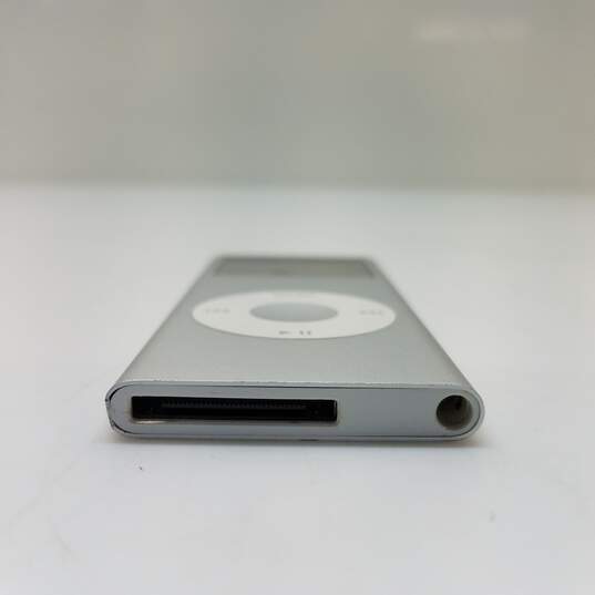 Apple iPod Nano 2nd Gen 2GB Silver A1199 image number 2