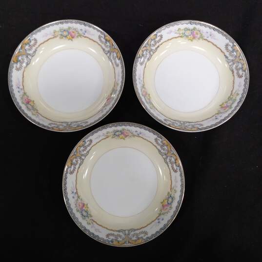 Set of 7 White w/ Floral Print Meito Hand Painted Fine China Bowls image number 4