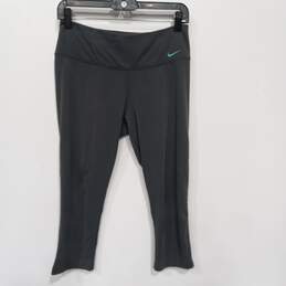 Women’s Nike Dri-Fit Capri Athletic Leggings Sz M
