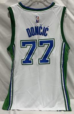 Dallas Mavericks Luka Doncic Nike Jersey alternative image
