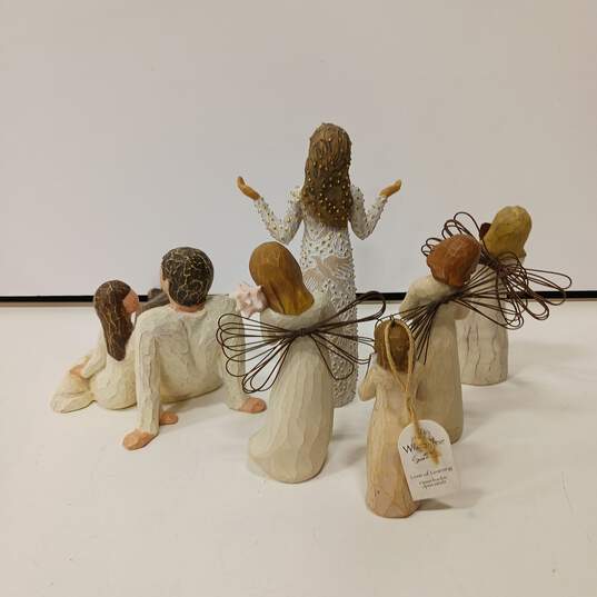 Bundle of 6 Assorted Willow Tree Figurines image number 2
