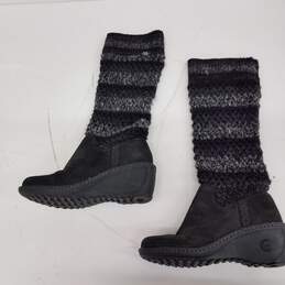 UGG Cresthaven Sweater Boots Size 8