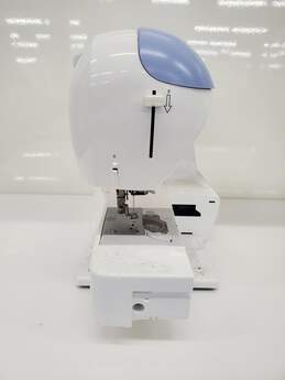 Brother PE770  Sewing Machine Untested alternative image