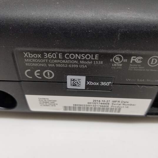 Microsoft Xbox 360 E 500GB Console Bundle Controller & Games #3 image number 4