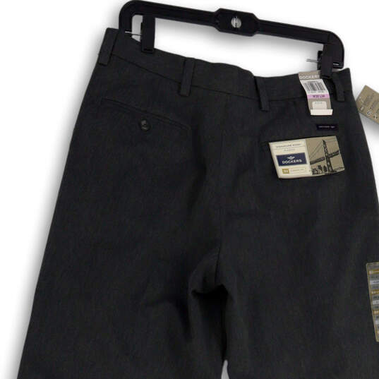 NWT Mens Gray Pleated Straight Leg Pockets Classic Fit Chino Pants Sz 32X34 image number 4