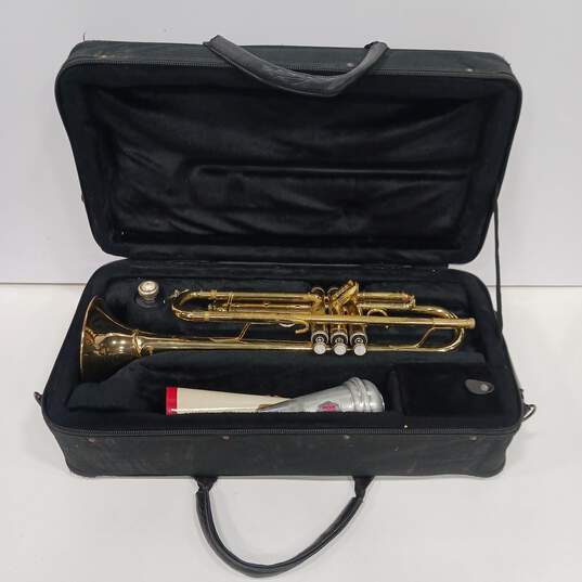 Mirage Brass Trumpet With Accessories And Matching Caring Case image number 9