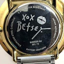 Designer Betsey Johnson White Dial Floral Stainless Steel Analog Wristwatch alternative image