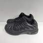 Men's Black Sneakers Size 10.5 image number 1