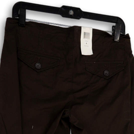 NWT Womens Brown Flat Front Cargo Pockets Stretch Capri Pants Size 4 image number 3