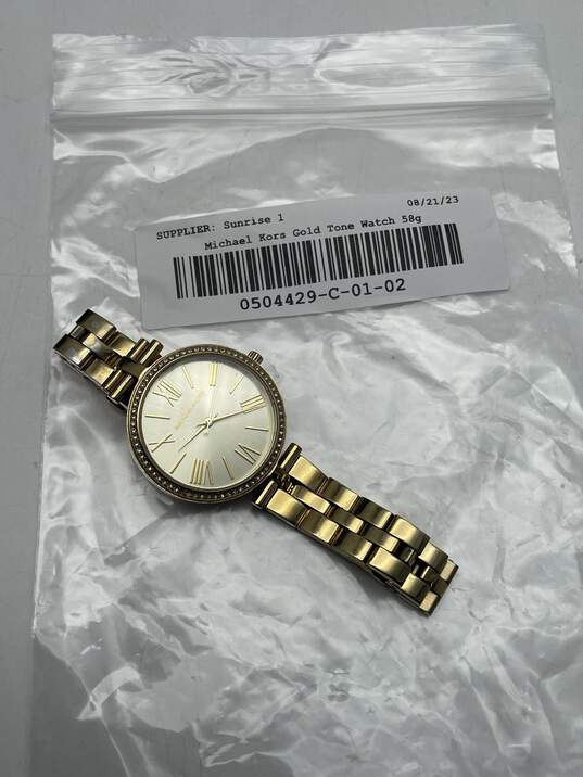 Womens MK3903 Gold Round Rhinestone Stainless Steel Analog Wristwatch 58g image number 6